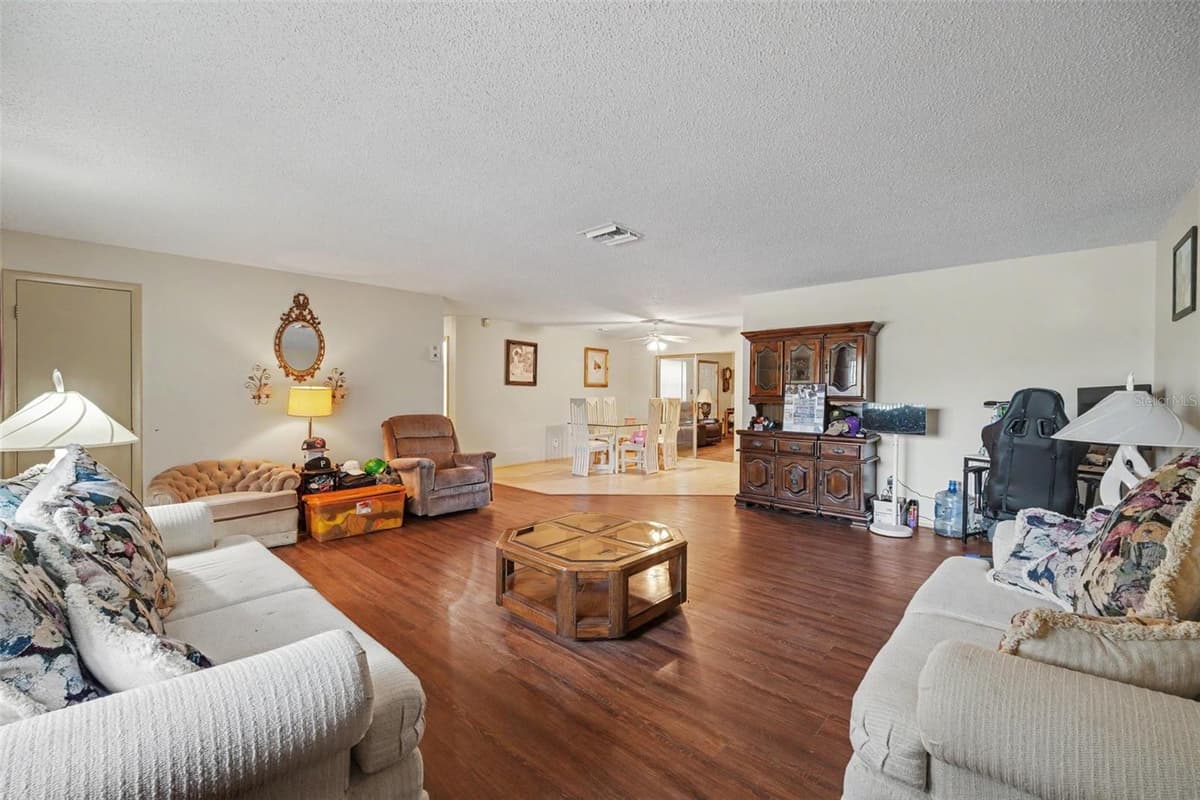 838 GEORGIA AVENUE — photo 4 of 27