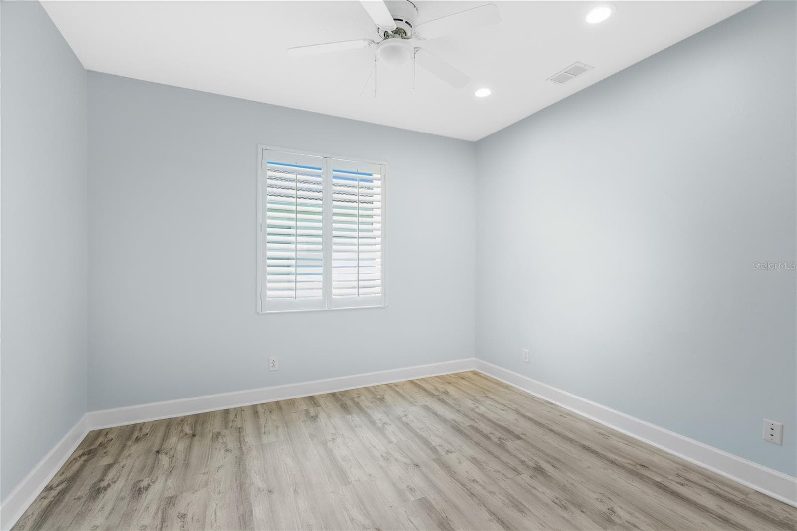 4211 CASCADE FALLS DRIVE — photo 19 of 40