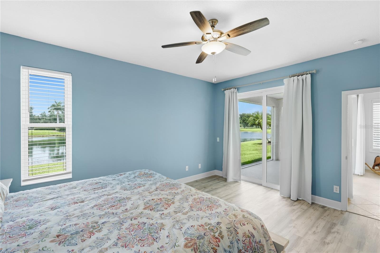 4211 CASCADE FALLS DRIVE — photo 16 of 40