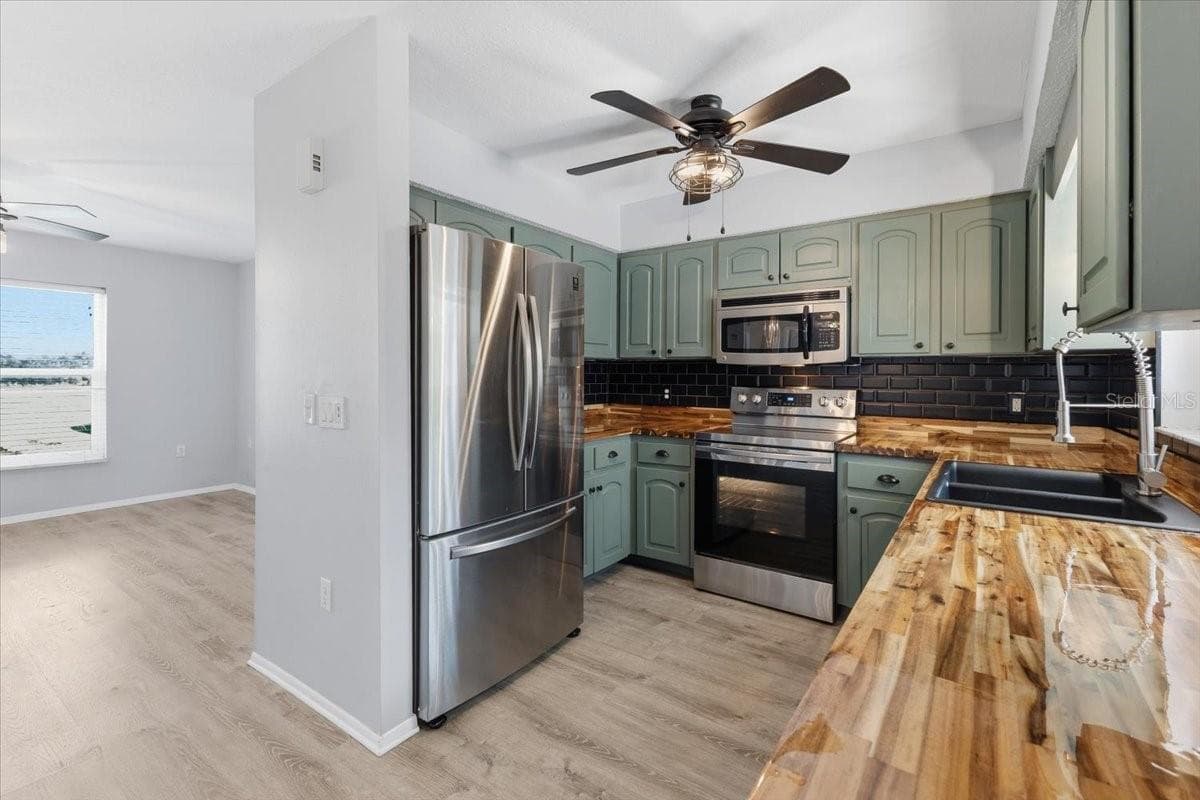 9601 GULFSTREAM BOULEVARD — photo 12 of 42