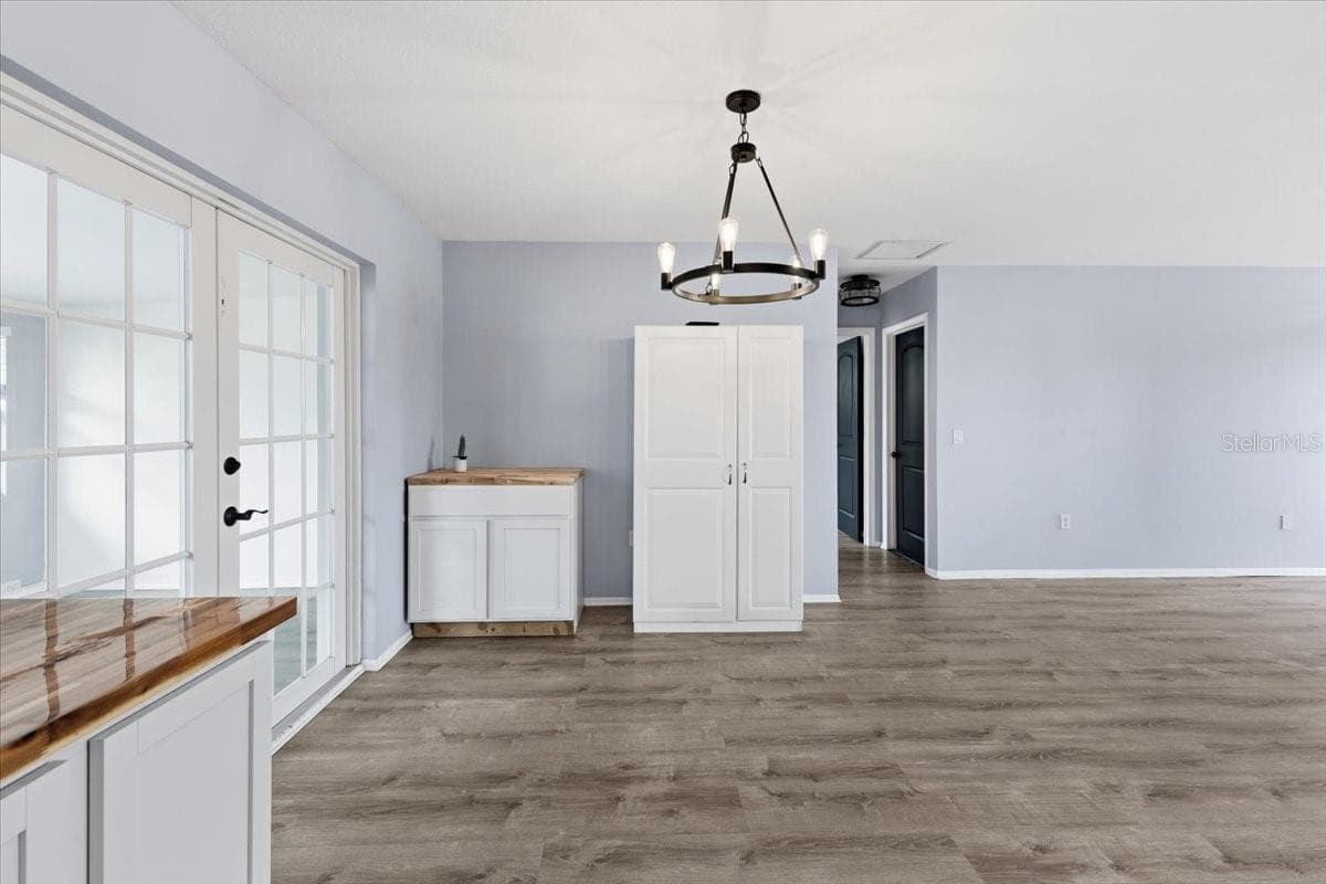 9601 GULFSTREAM BOULEVARD — photo 14 of 42