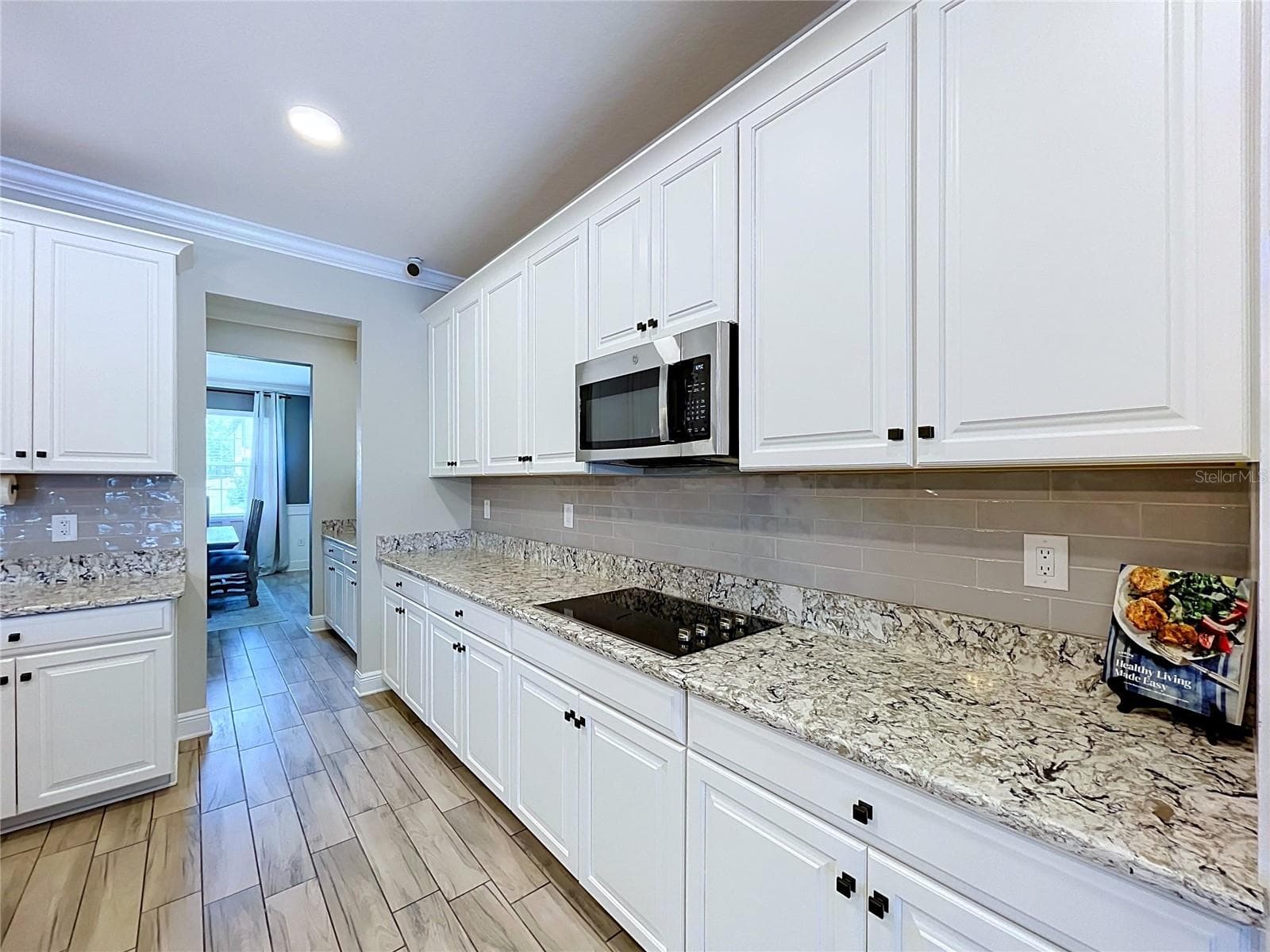 12093 NOUVEAU AVENUE — photo 19 of 95