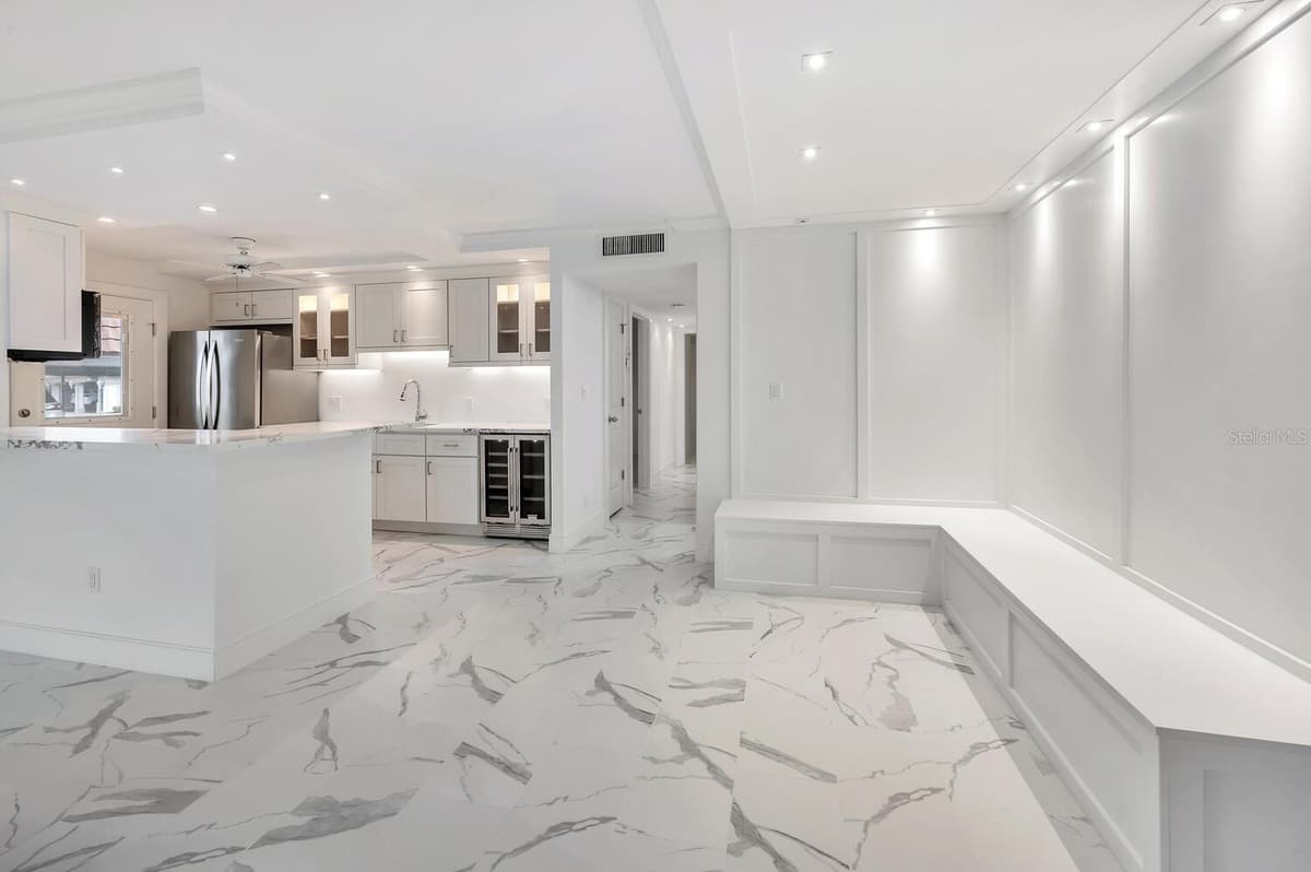 222 HARBOUR DRIVE — photo 44 of 69