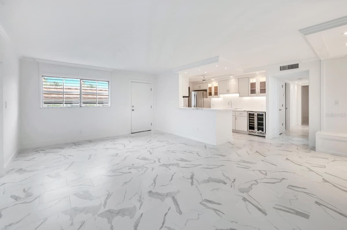 222 HARBOUR DRIVE — photo 43 of 69