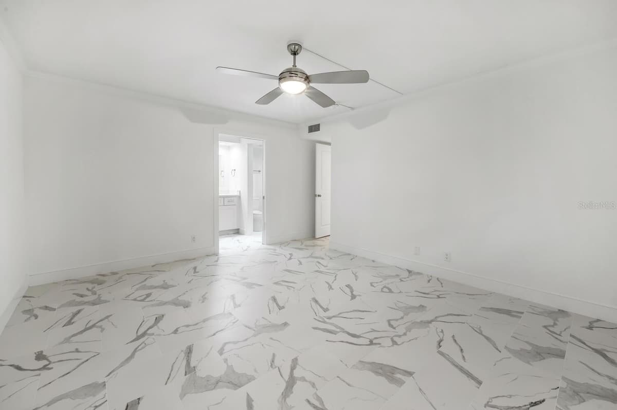222 HARBOUR DRIVE — photo 48 of 69