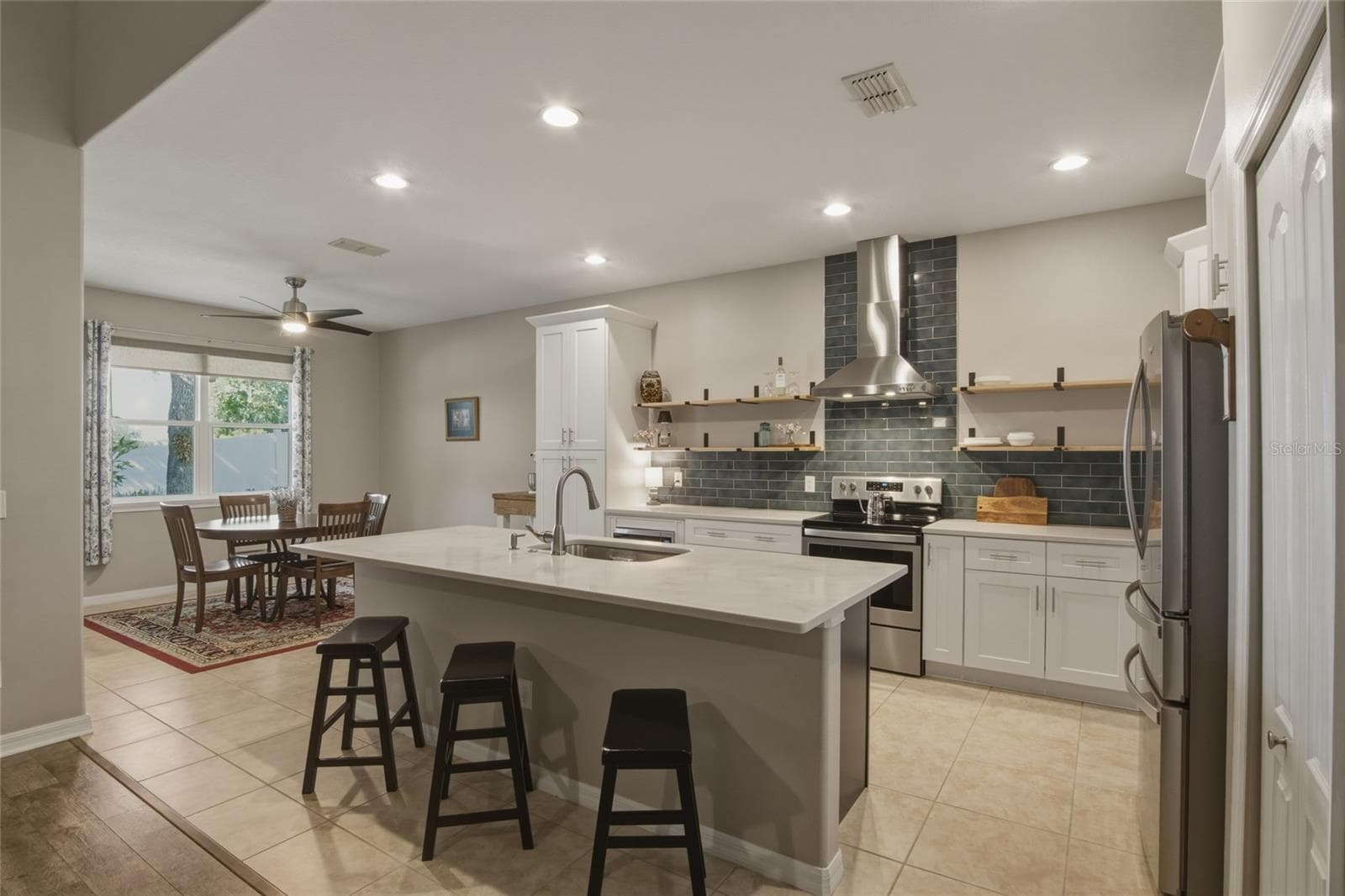 1893 SANDERLING DRIVE — photo 3 of 71