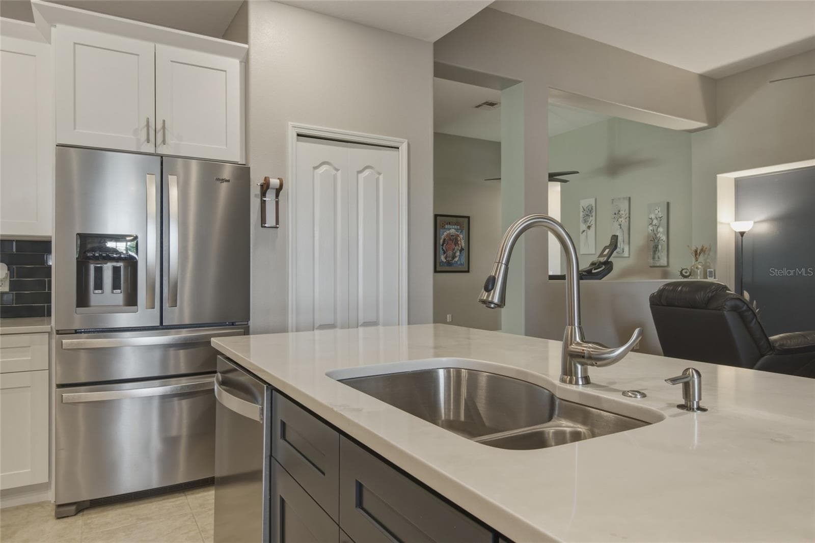 1893 SANDERLING DRIVE — photo 7 of 71