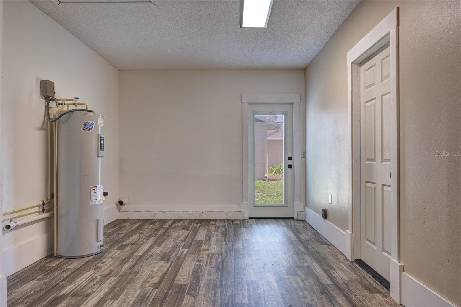 710 ALEXANDER AVENUE — photo 21 of 38