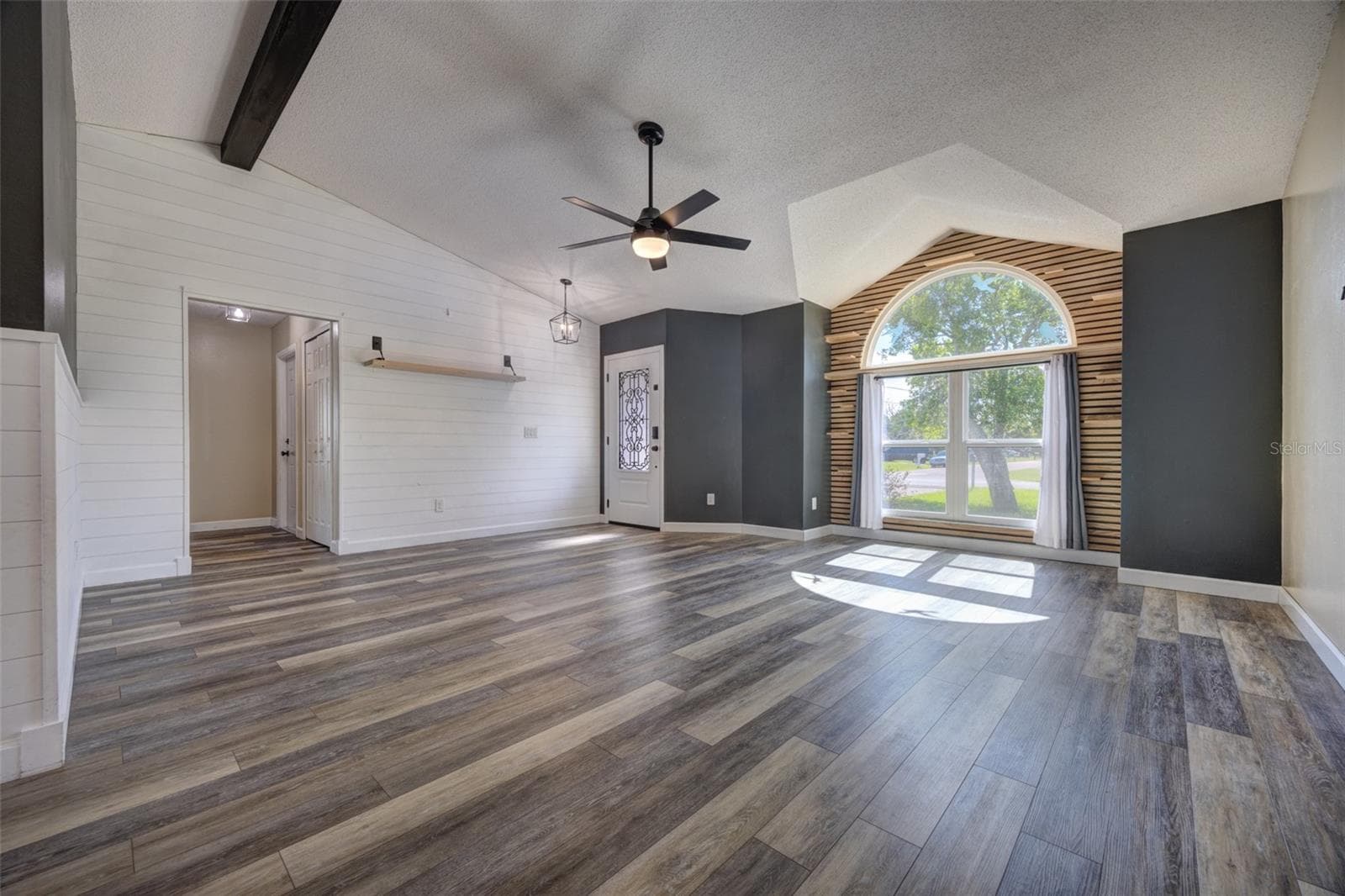 710 ALEXANDER AVENUE — photo 5 of 38