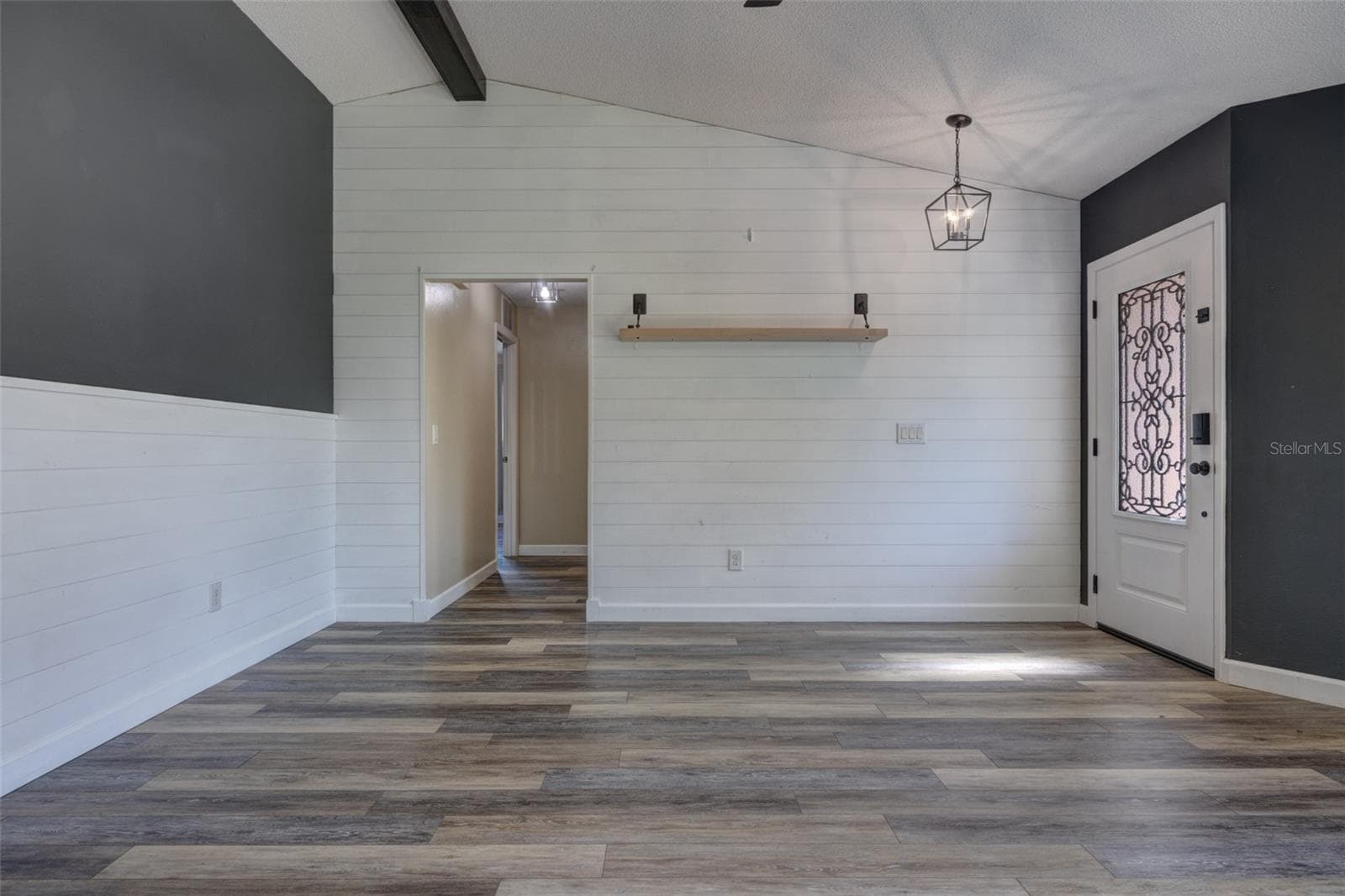 710 ALEXANDER AVENUE — photo 12 of 38