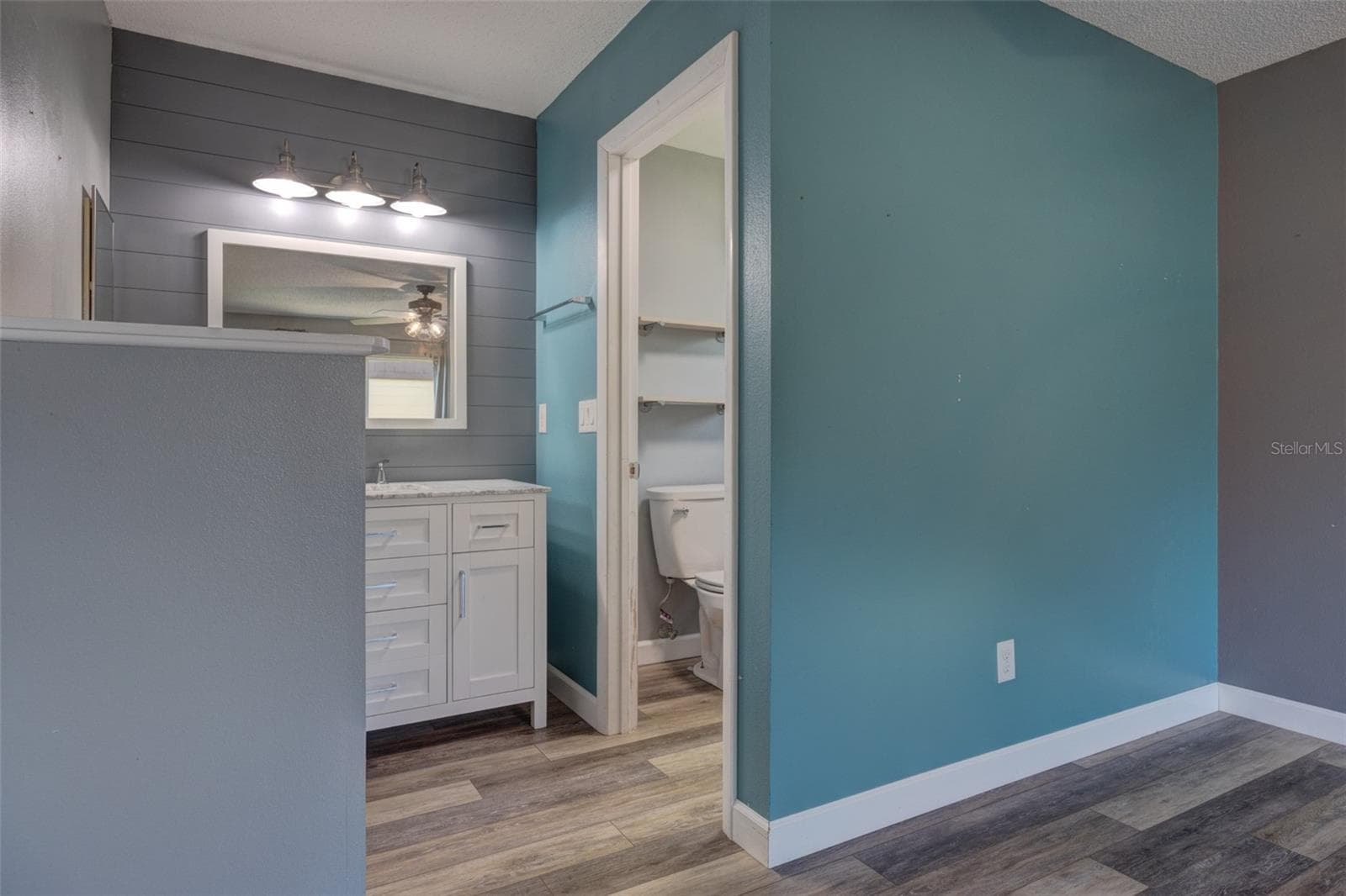 710 ALEXANDER AVENUE — photo 16 of 38