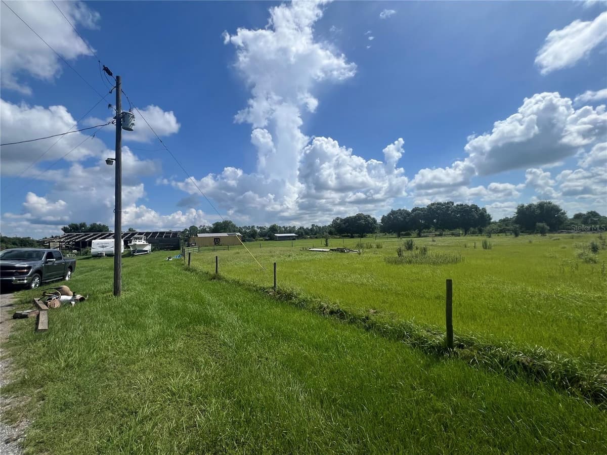 8755 WAUCHULA ROAD — photo 4 of 28
