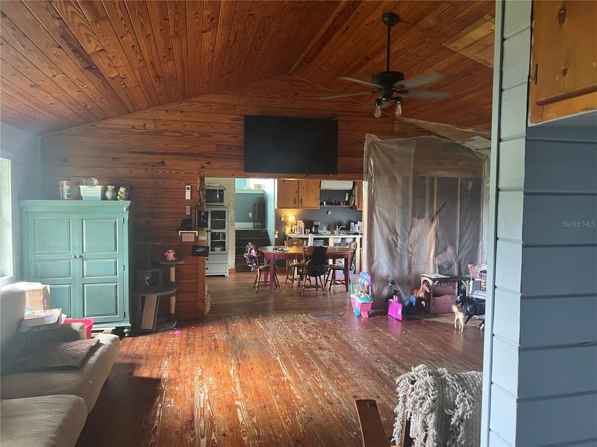 8755 WAUCHULA ROAD — photo 13 of 28