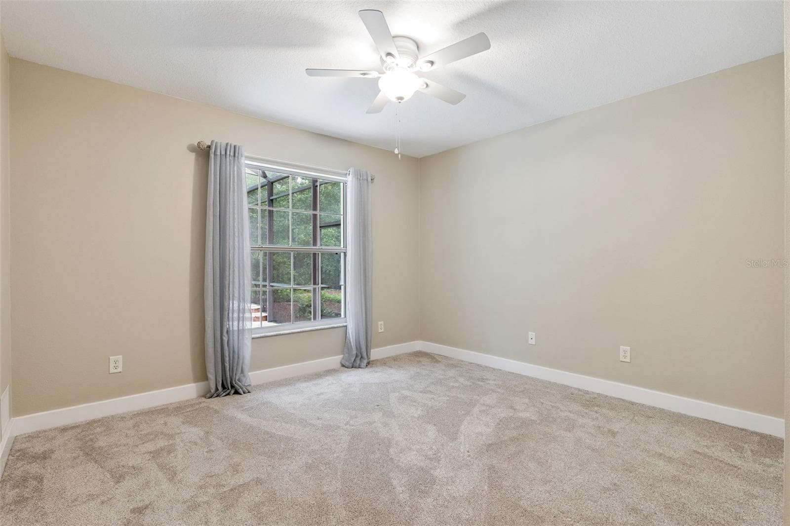 2175 LAUREN LANE — photo 45 of 79