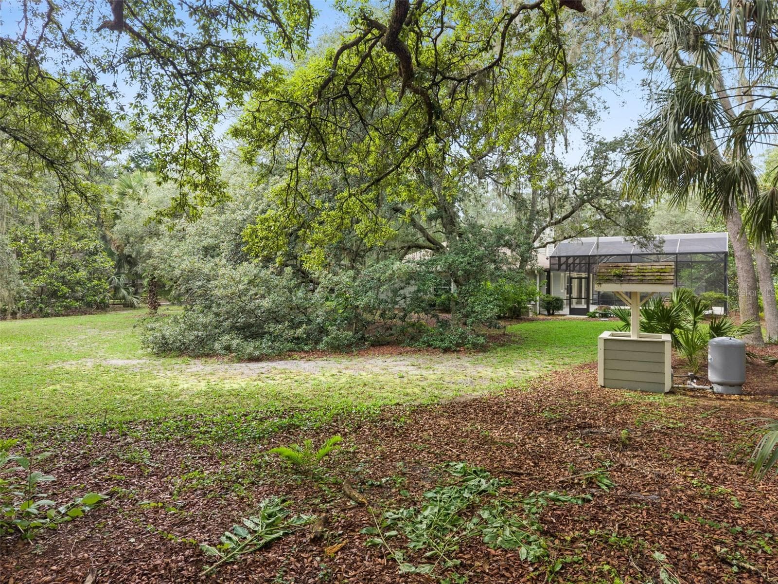 2175 LAUREN LANE — photo 64 of 79
