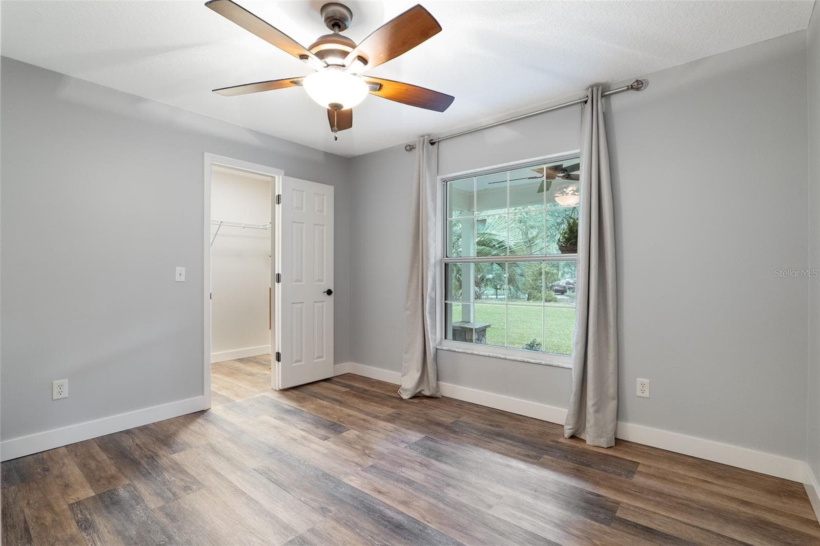 2175 LAUREN LANE — photo 39 of 79