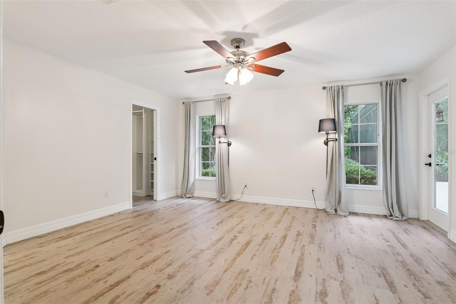2175 LAUREN LANE — photo 30 of 79
