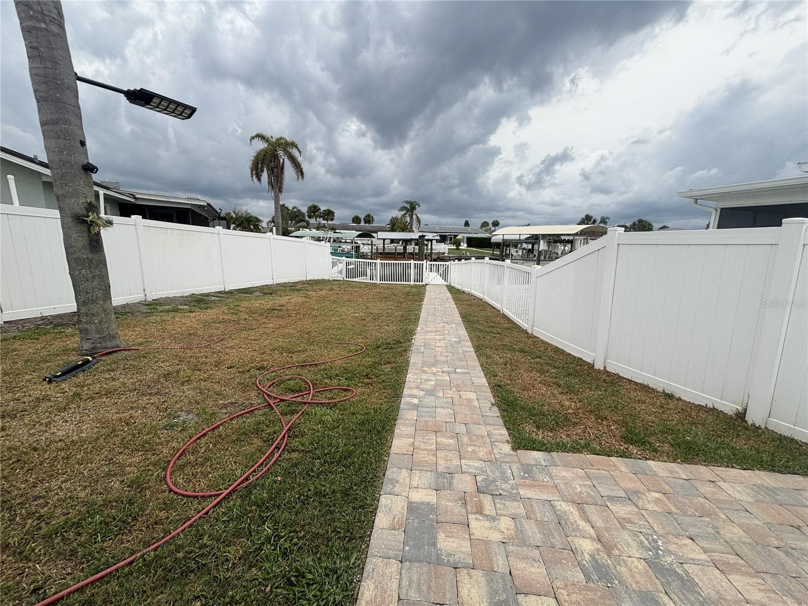 1002 SILVER PALM WAY — photo 10 of 20