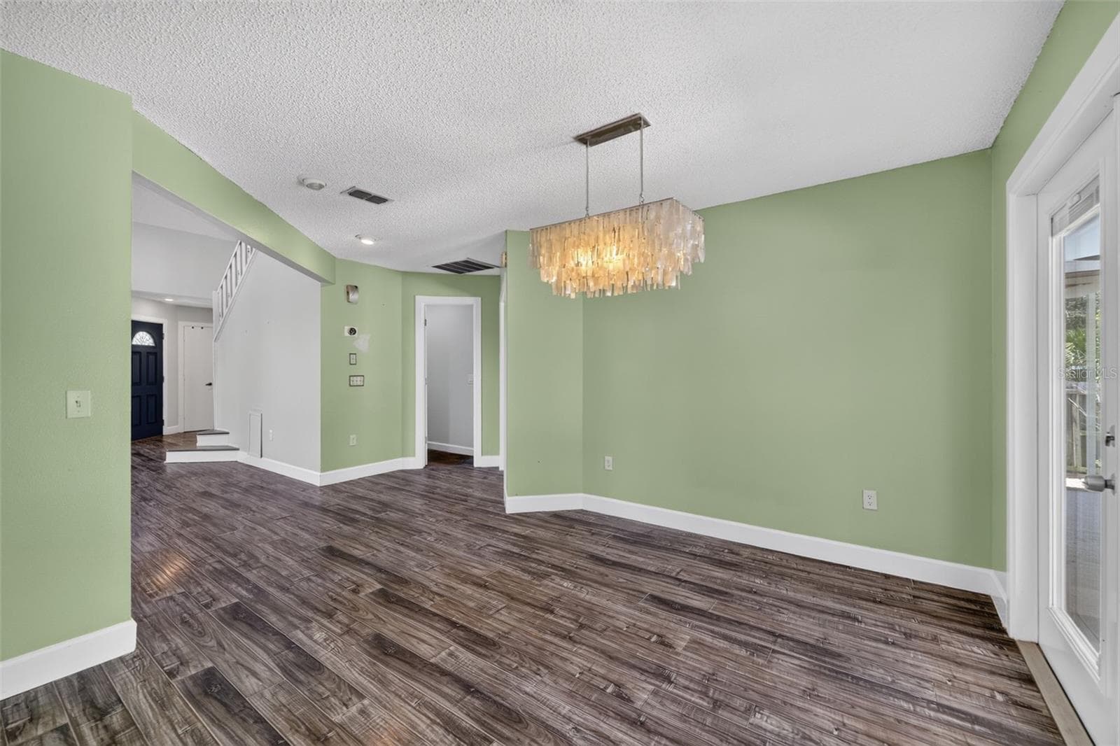 703 RIVERSIDE DRIVE — photo 14 of 47