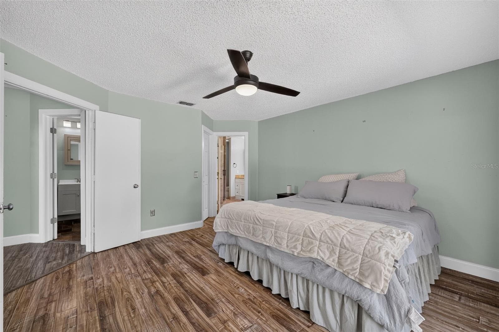 703 RIVERSIDE DRIVE — photo 23 of 47