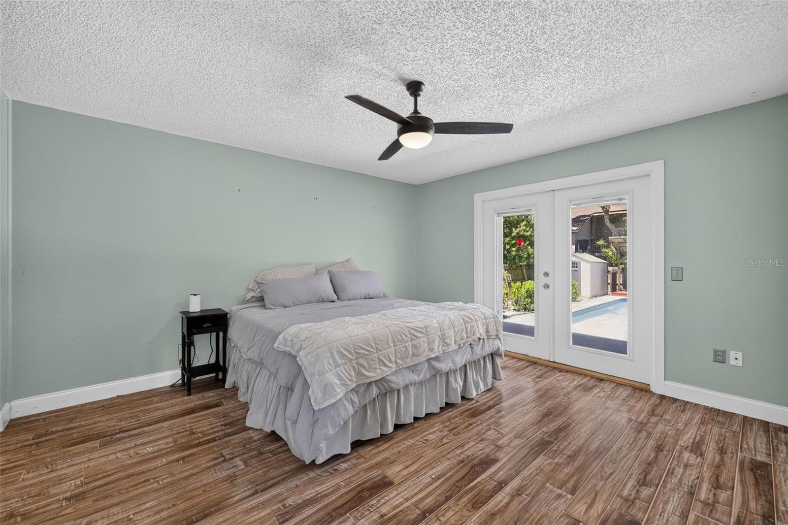 703 RIVERSIDE DRIVE — photo 21 of 47