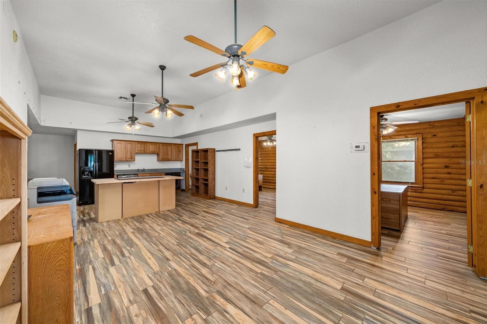 541 BLANCHE AVENUE — photo 3 of 58