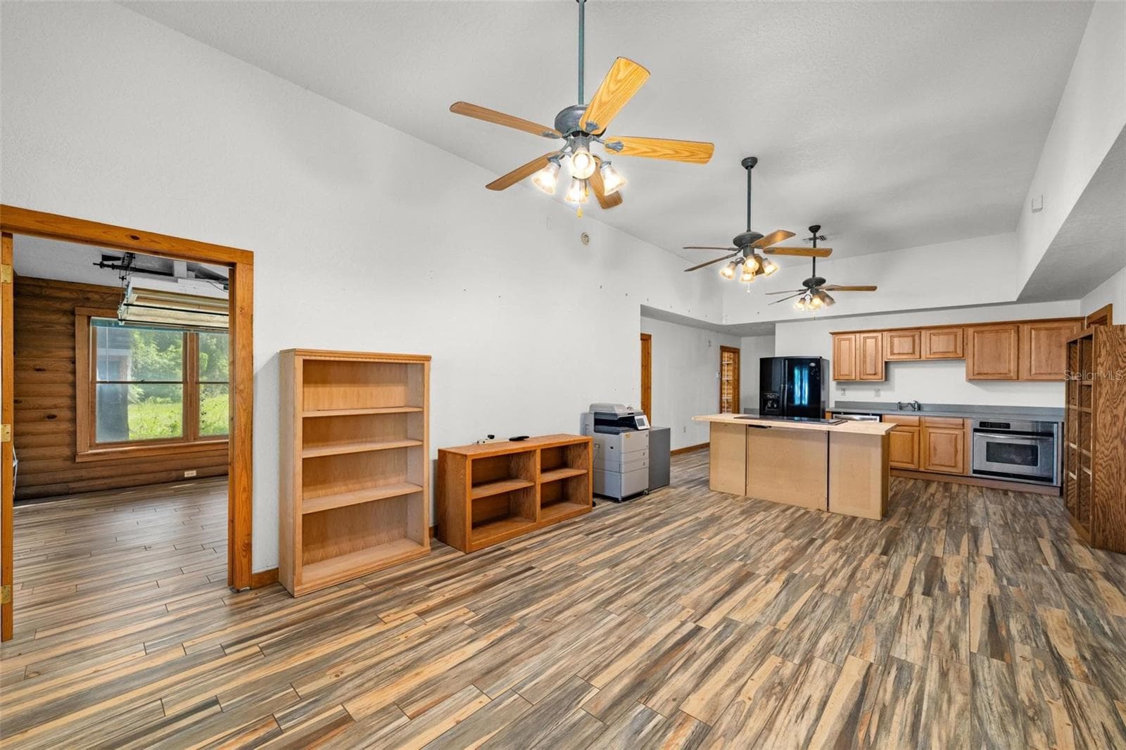 541 BLANCHE AVENUE — photo 4 of 58