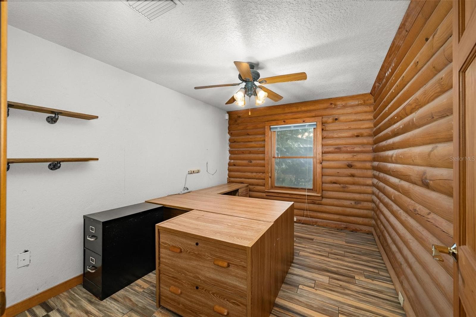 541 BLANCHE AVENUE — photo 10 of 58