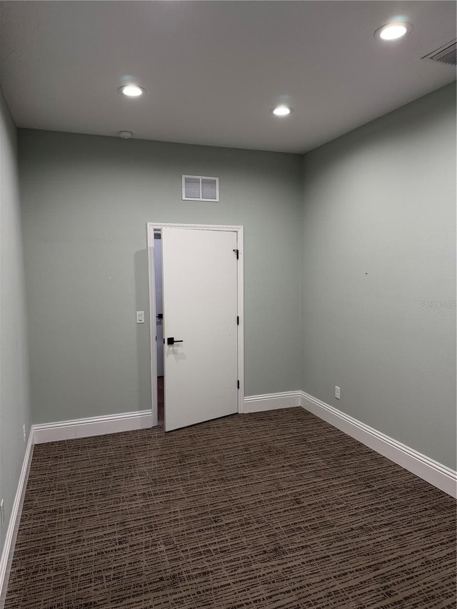 5182 OCEAN SHORE BOULEVARD — photo 4 of 11