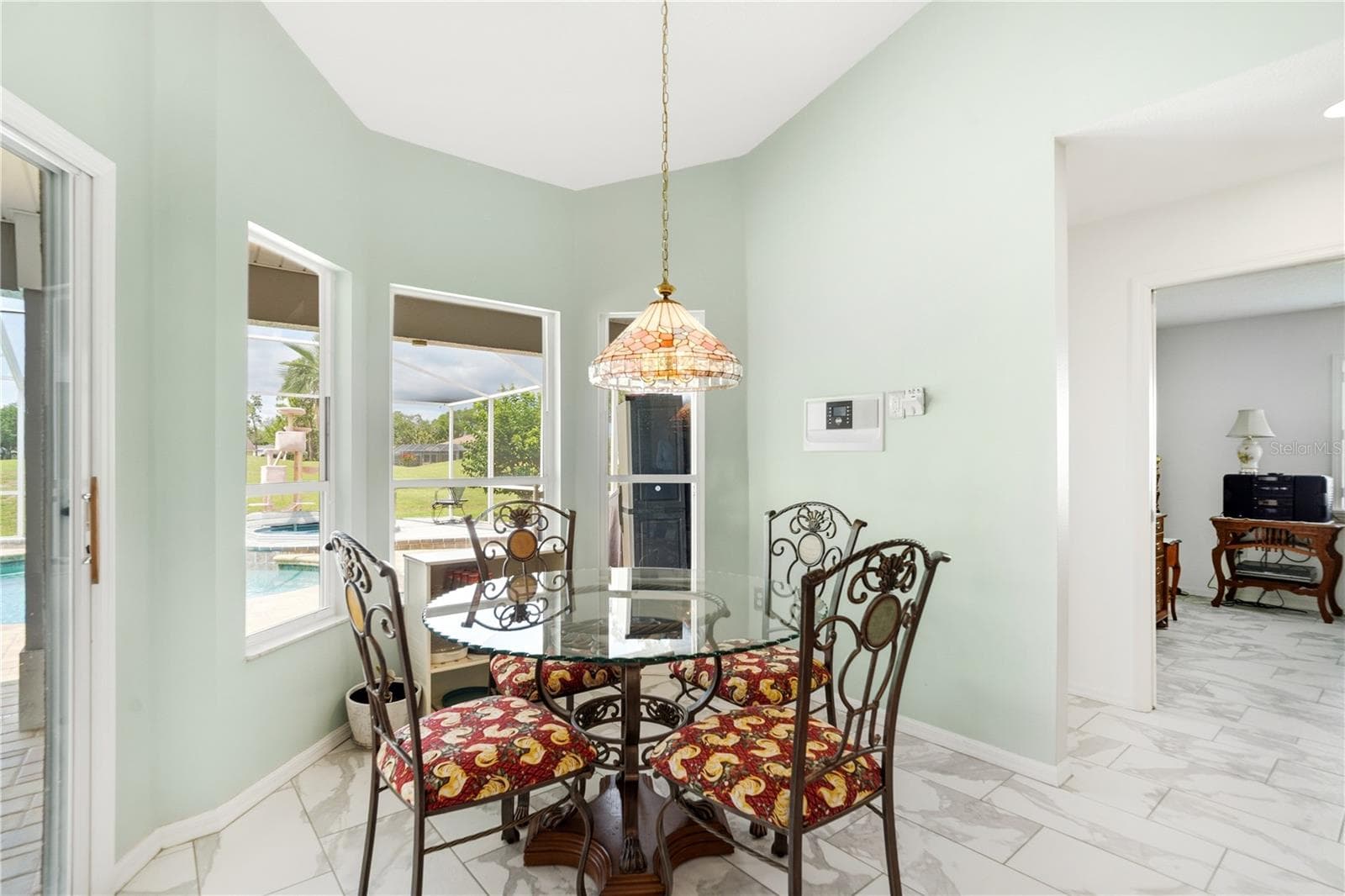 9276 ASHLEY DRIVE — photo 12 of 63