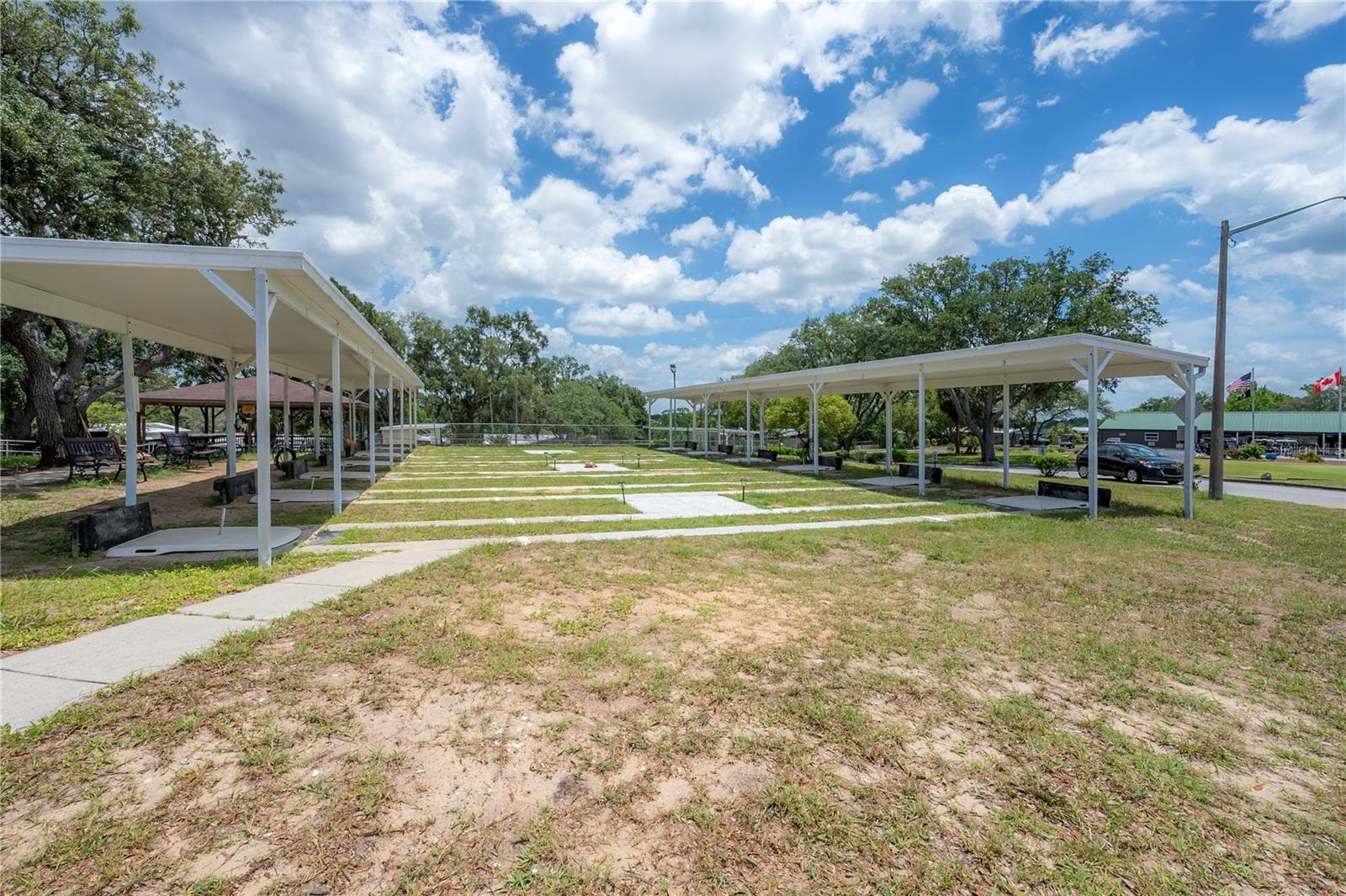 16048 BROOKRIDGE BOULEVARD — photo 37 of 41