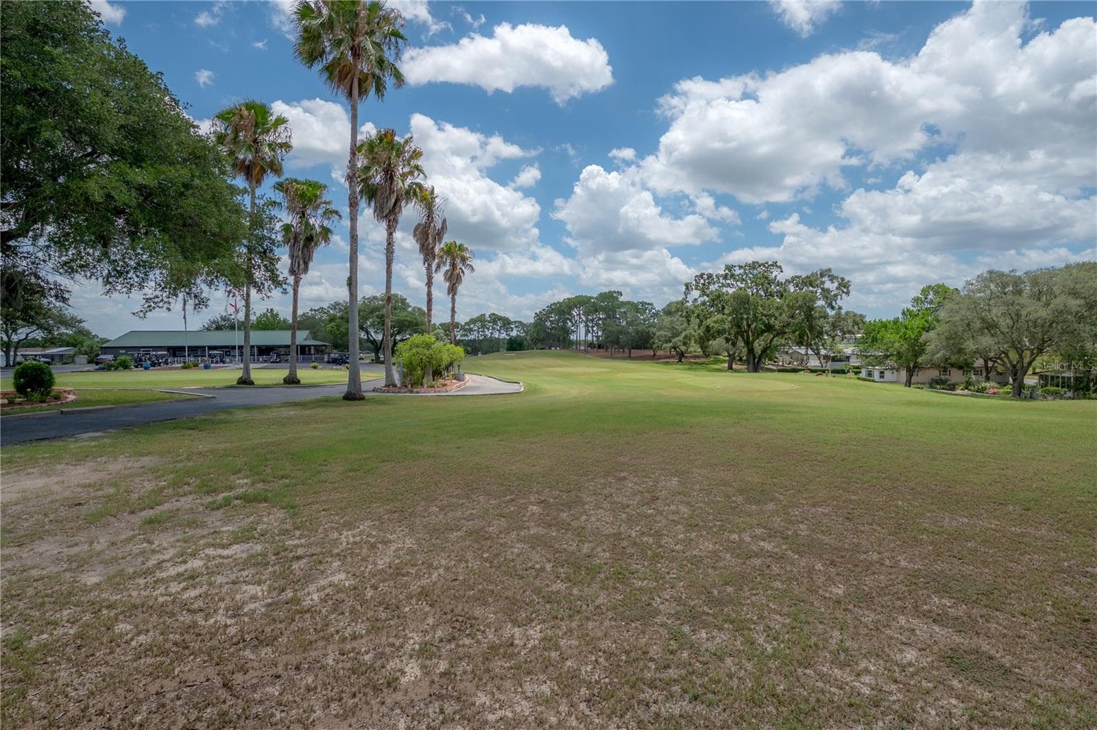 16048 BROOKRIDGE BOULEVARD — photo 35 of 41