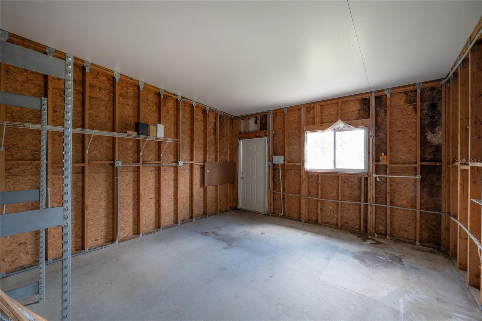 16048 BROOKRIDGE BOULEVARD — photo 33 of 41