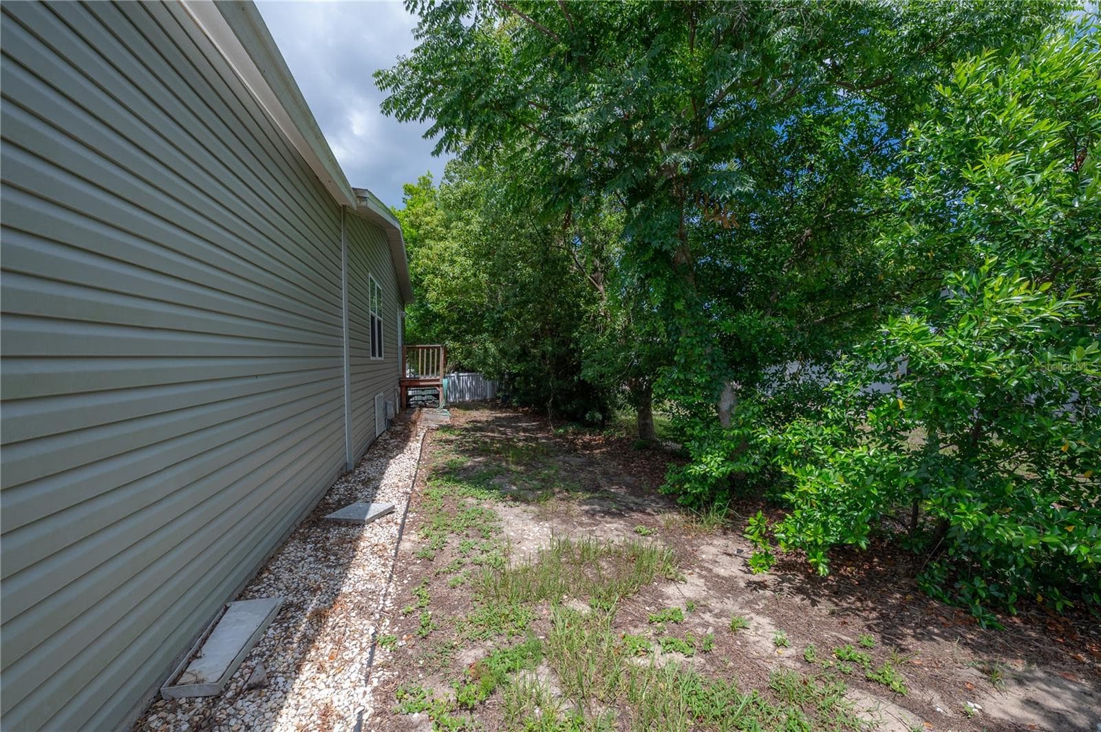 16048 BROOKRIDGE BOULEVARD — photo 30 of 41