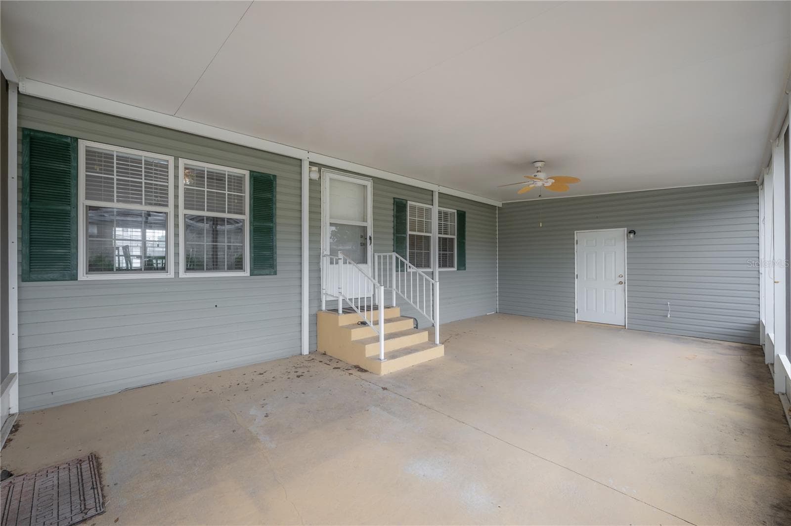 16048 BROOKRIDGE BOULEVARD — photo 4 of 41