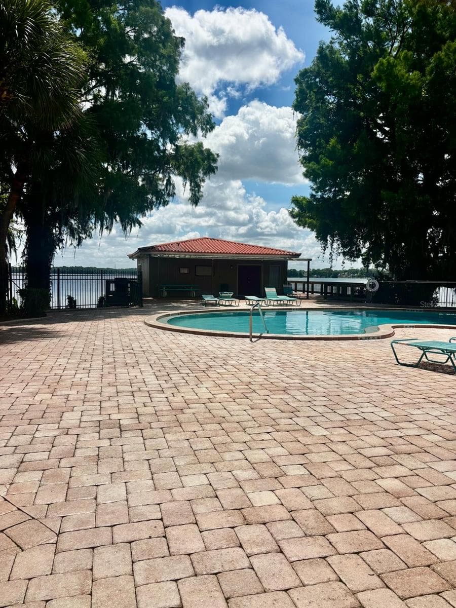 1180 PASEO DEL MAR — photo 18 of 23