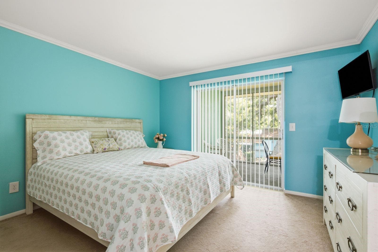 200 GLENNES LANE — photo 17 of 41