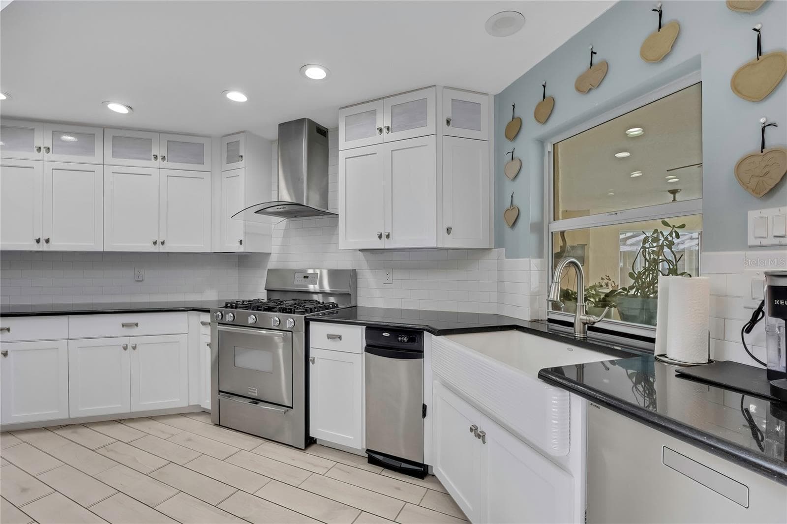 4293 RIVER BIRCH DRIVE — photo 10 of 79