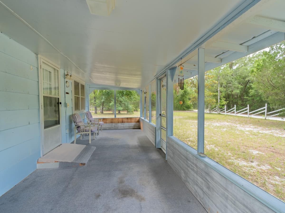 15265 COUNTRY CLUB BOULEVARD — photo 4 of 42