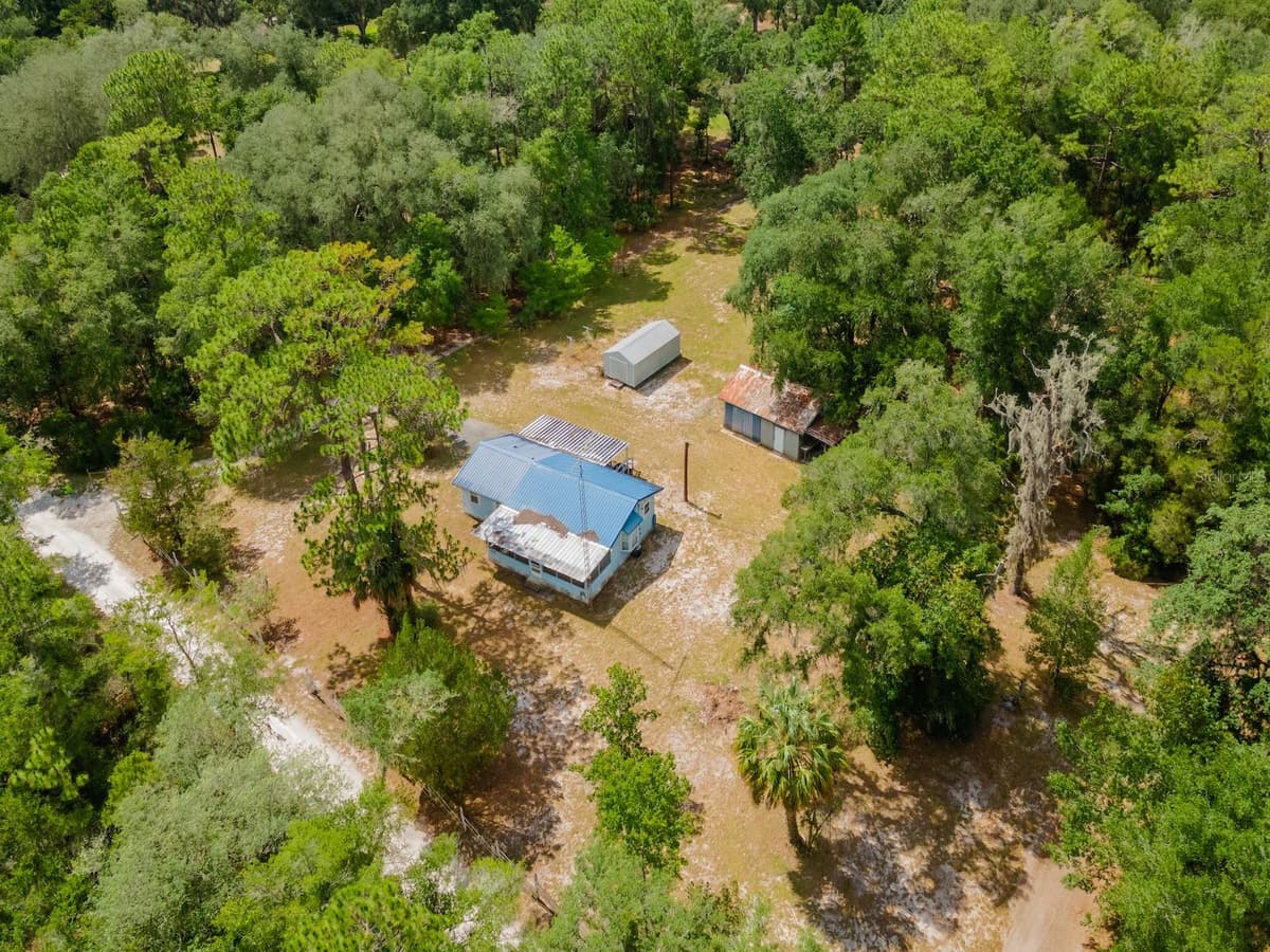 15265 COUNTRY CLUB BOULEVARD — photo 38 of 42