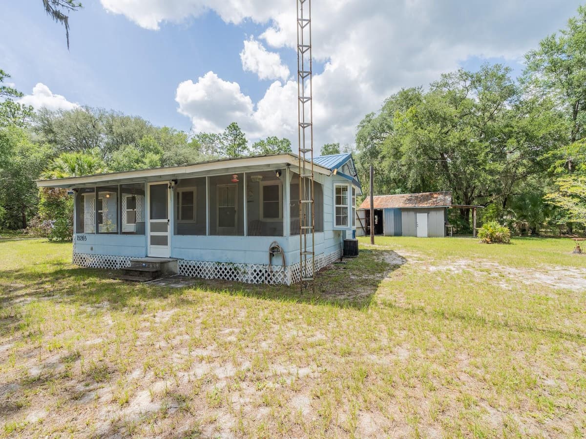 15265 COUNTRY CLUB BOULEVARD — photo 3 of 42