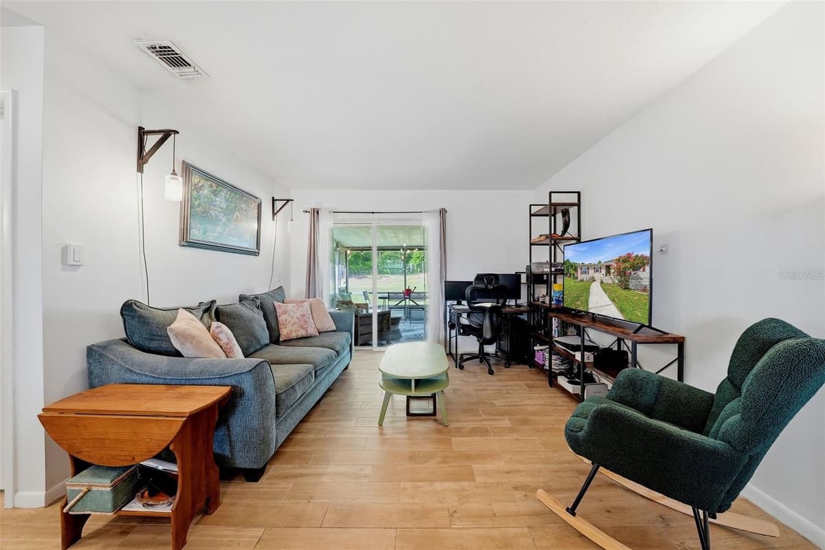10310 BLUE FIELD CT — photo 13 of 27