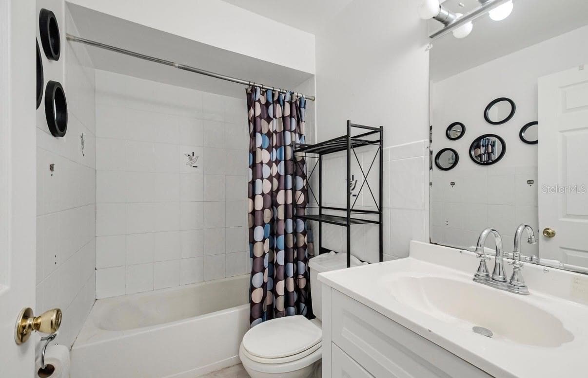 2370 VALLEY AVENUE — photo 14 of 22