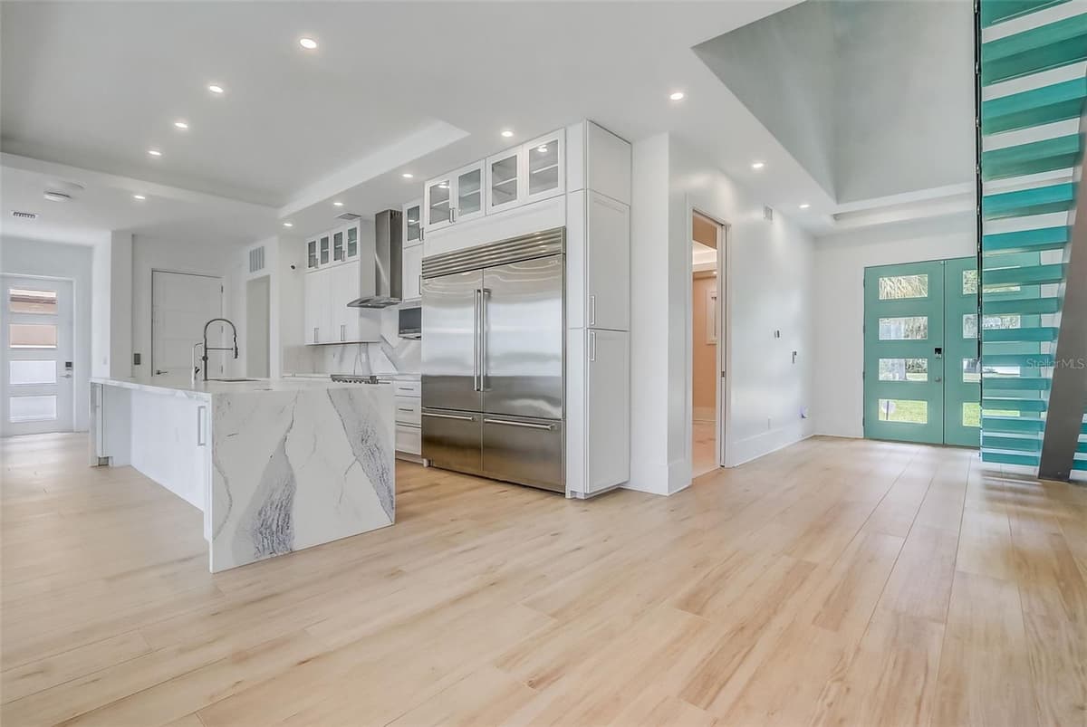 9940 LONE TREE LANE — photo 8 of 59