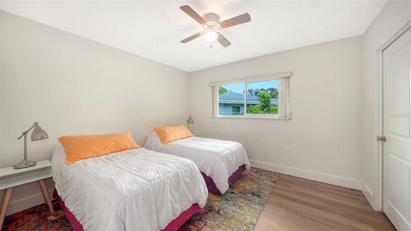 2465 FOSTER LANE — photo 34 of 49
