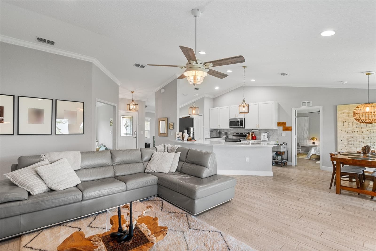 444 LAKE VIEW WAY — photo 13 of 46