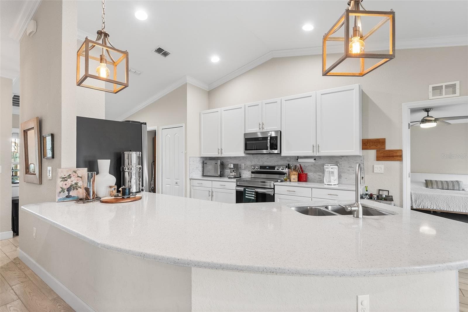444 LAKE VIEW WAY — photo 17 of 46