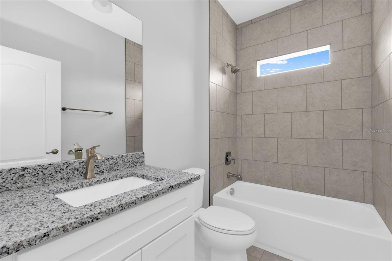 429 LOVELAND BOULEVARD — photo 19 of 27