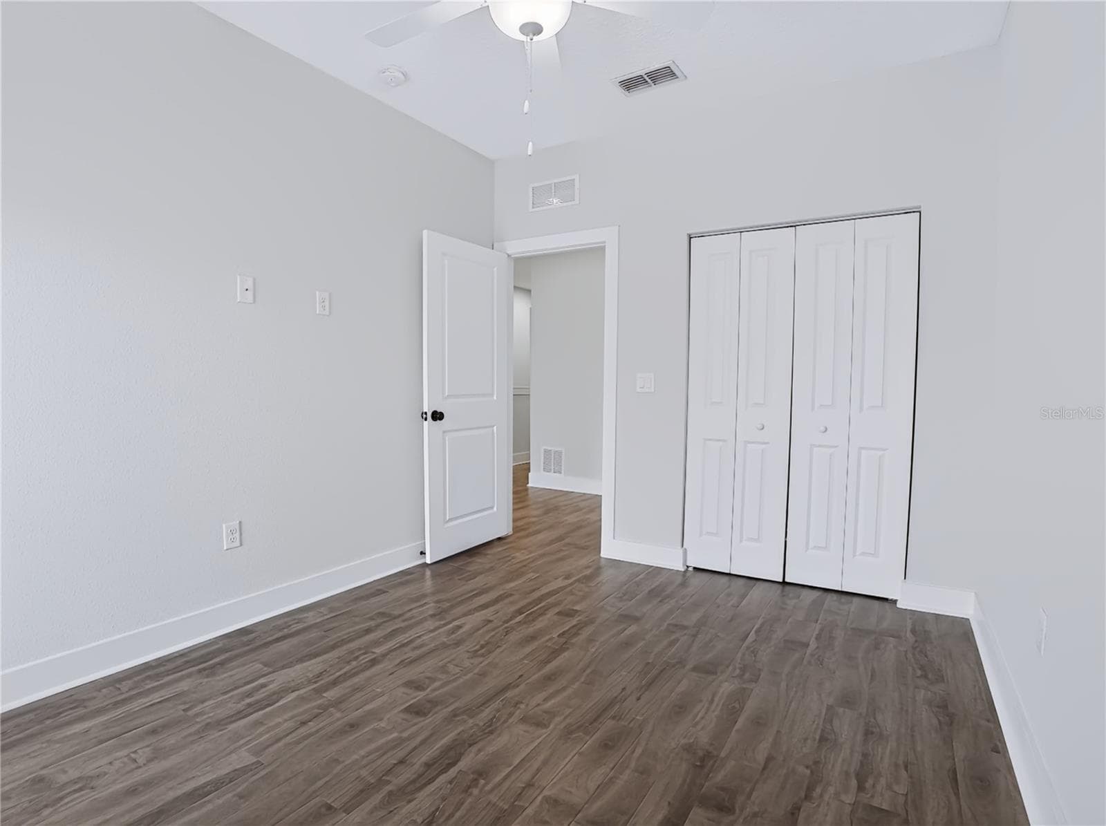 2233 KALEY AVENUE — photo 20 of 28