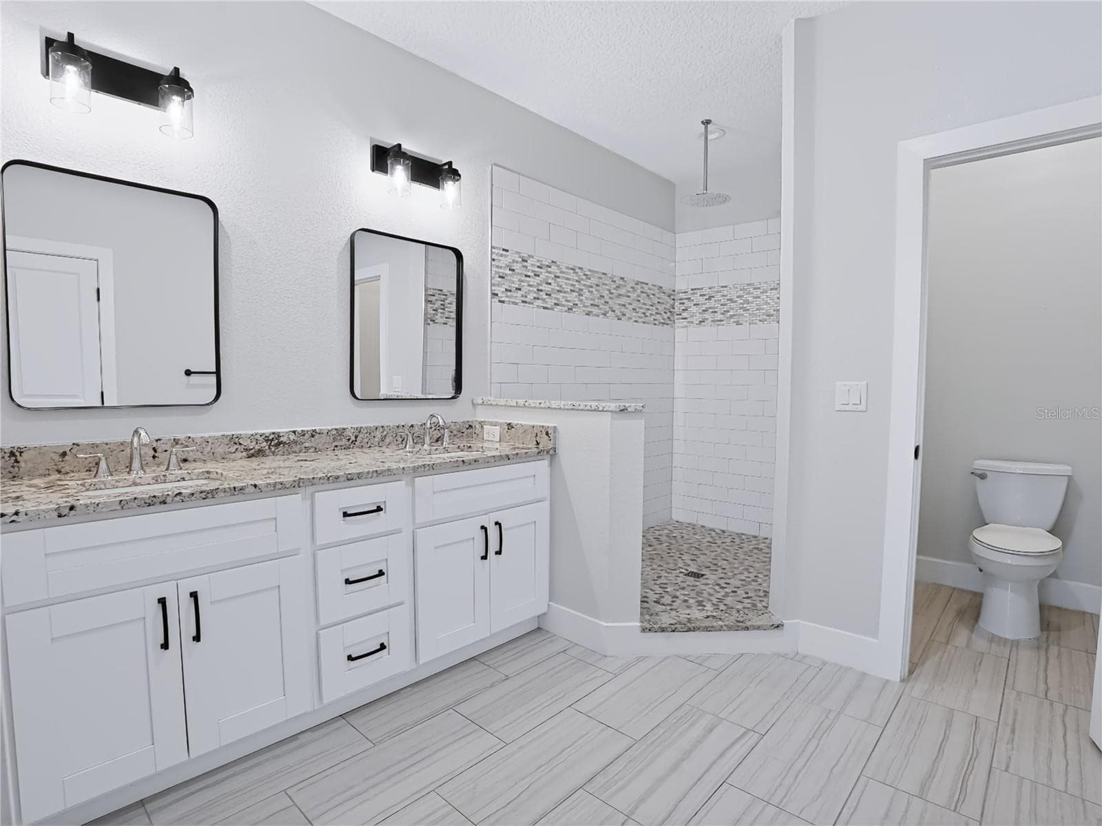 2233 KALEY AVENUE — photo 13 of 28